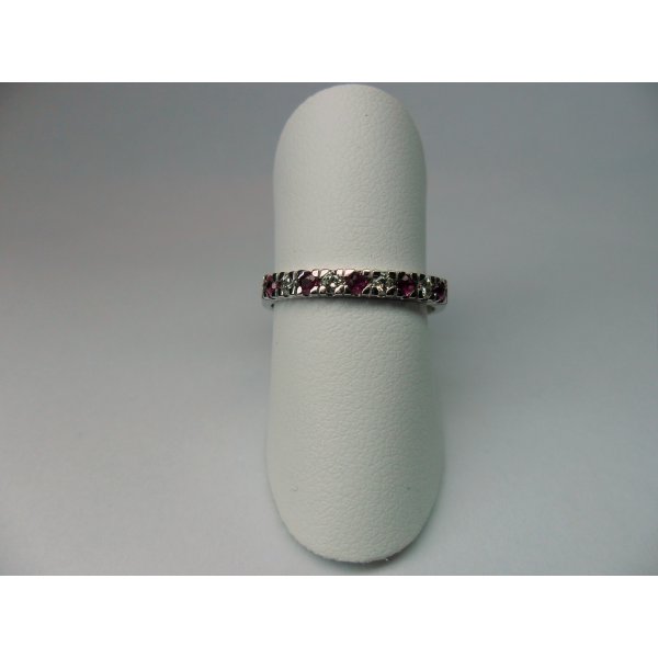 Row ring with rubies